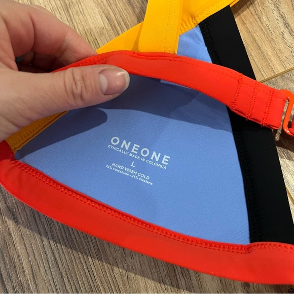 NWT One One Maldivas Kameron Jesse Bathing Suit Top - Picture 5 of 7